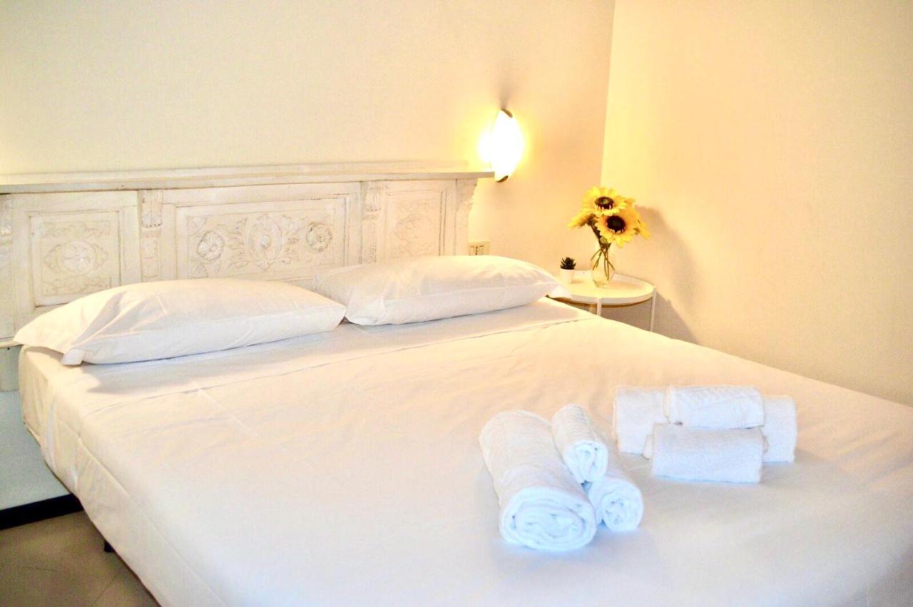 Apartment - Walk To Navona - Full Kitchen - Fast Wi-fi & A-c *